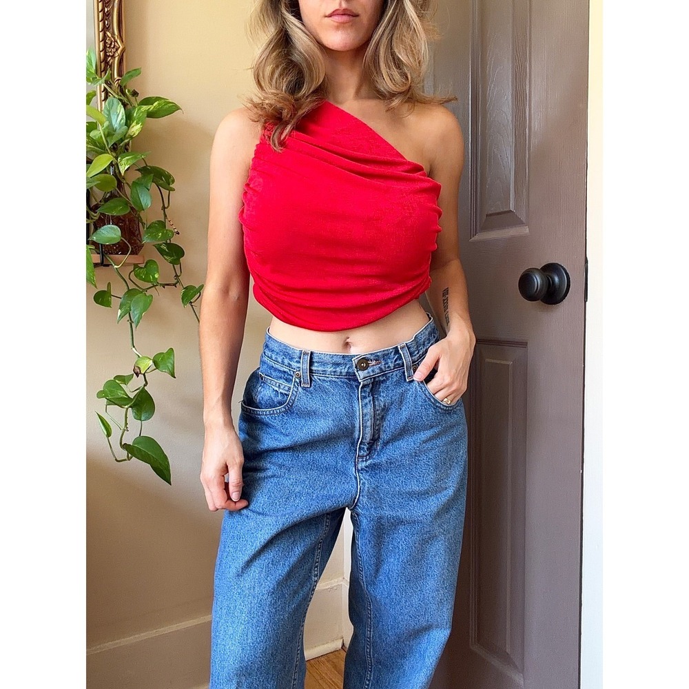 Chic Red One Shoulder Ruched Crop Top